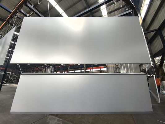 Фасадная стена Коррозионностойкий алюминиевый шпон Декор Прочный Идеально подходит для современных конструкций